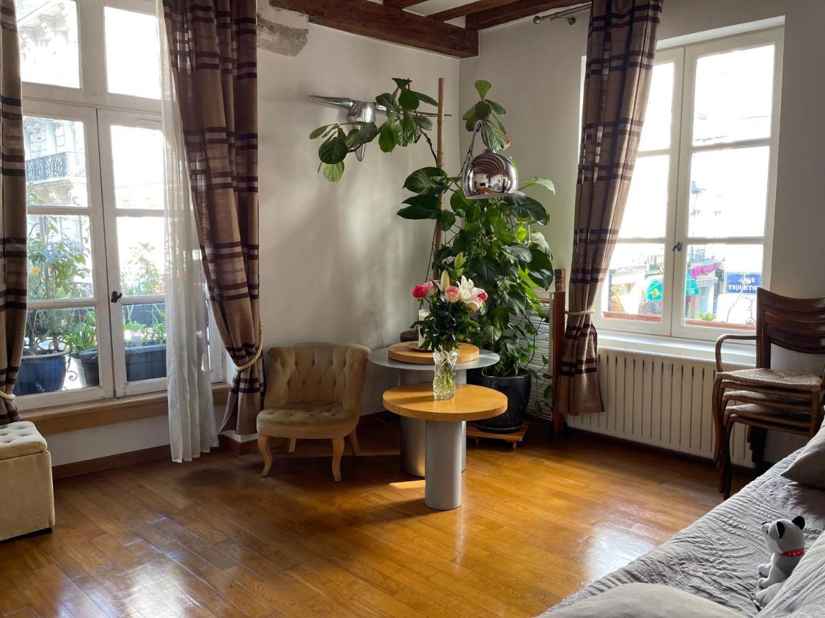 דירות פריז Quartier Montorgueil, Voie Pietonne, Dans Un Immeuble Du Xveme מראה חיצוני תמונה