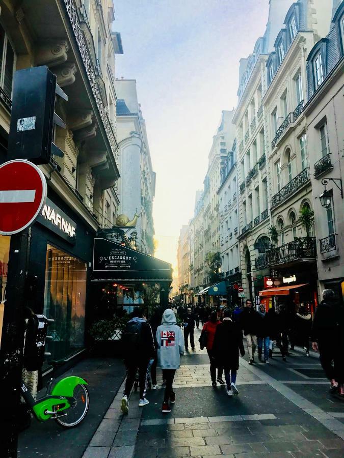 דירות פריז Quartier Montorgueil, Voie Pietonne, Dans Un Immeuble Du Xveme מראה חיצוני תמונה